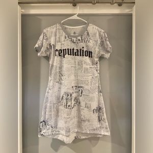 Taylor Swift Era’s tour t shirt dress & earrings